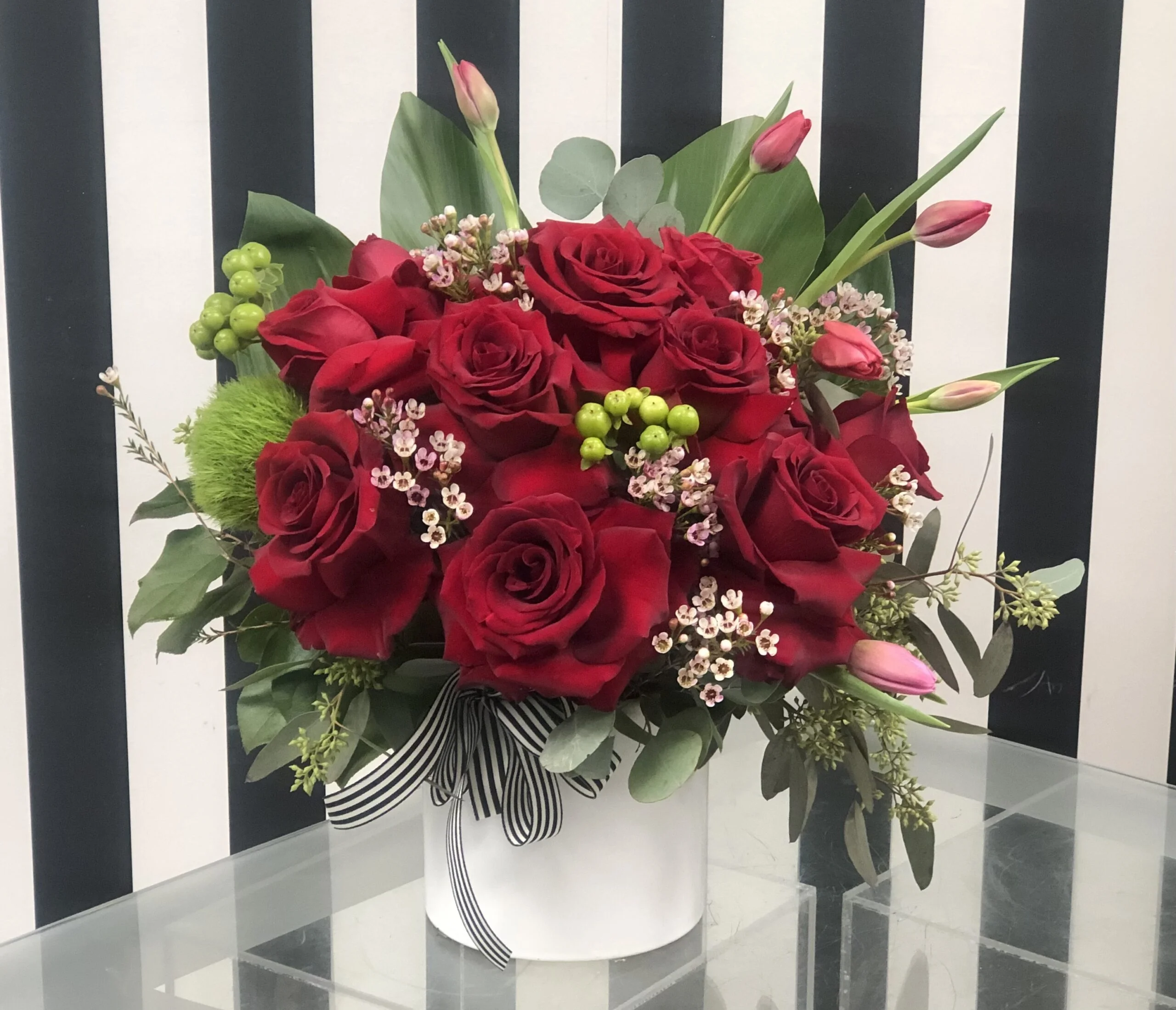 Composition item# av21fws10666