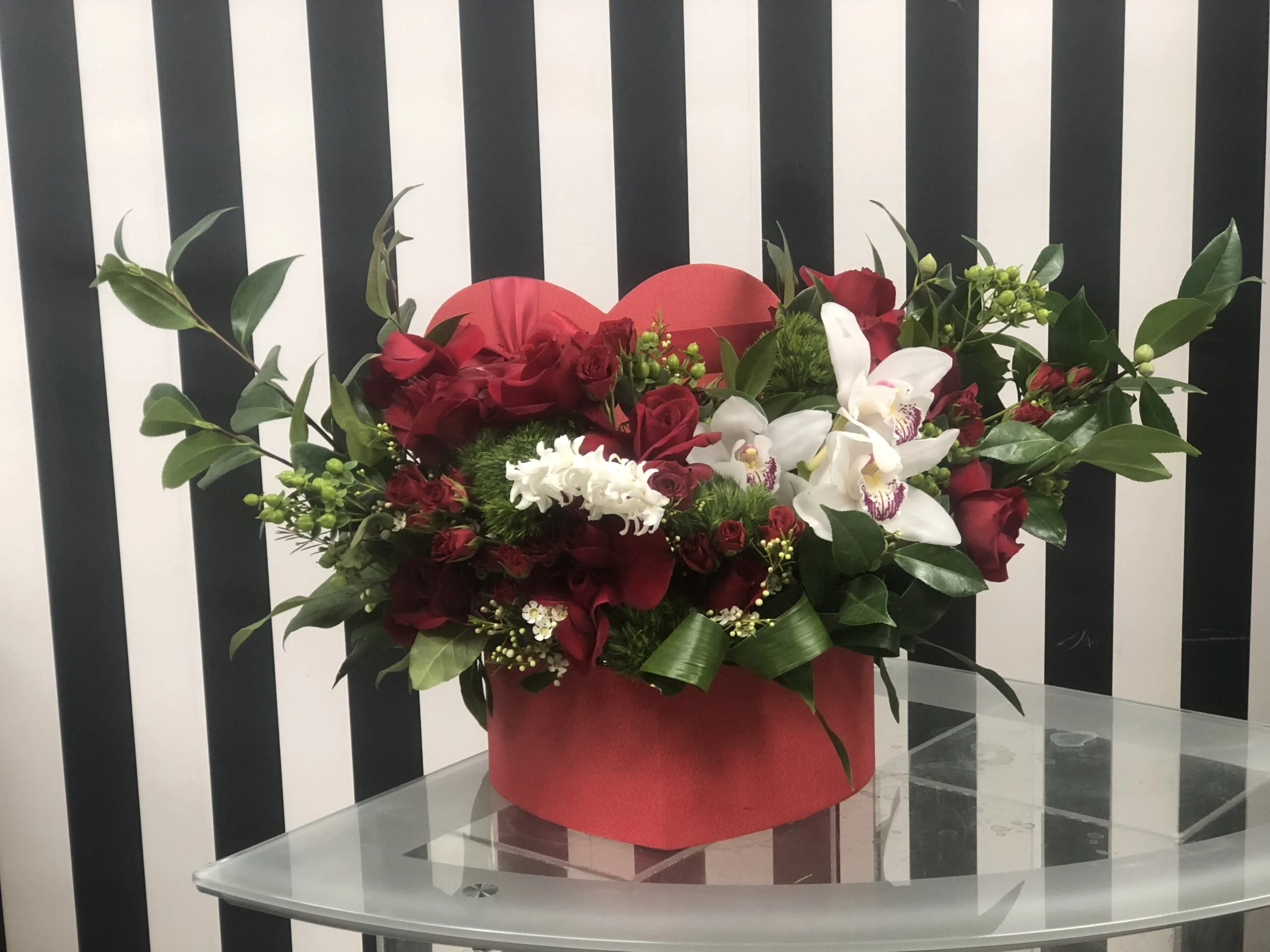 Composition item# av21fws10706